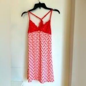 Valentine’s Day Body touch sexy chemise sleepwear night gown. NWOT. Size Medium.